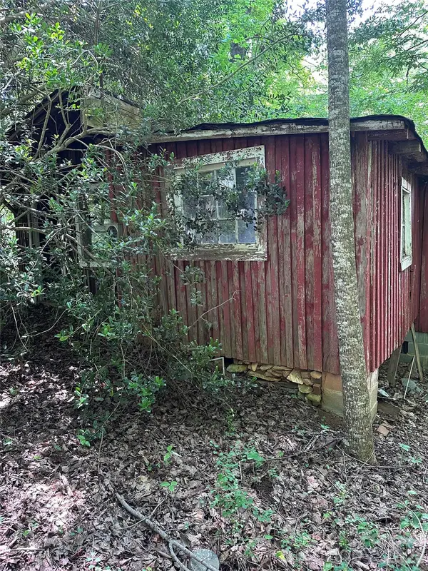 1031 Hidden Cabin Road, Walnut Cove, NC 27052