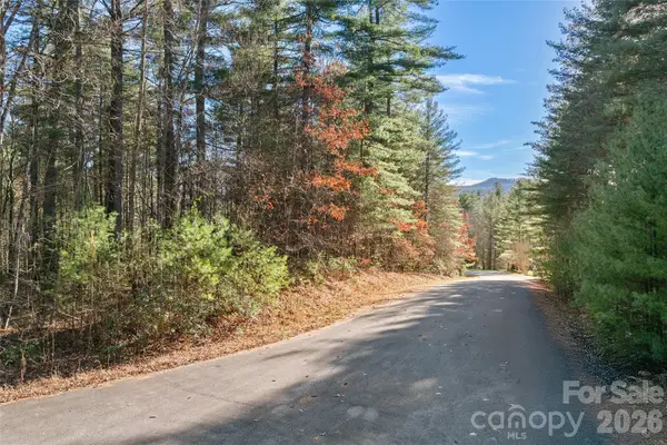 0 Daylily Drive #Lot 20, Hendersonville, NC 28739