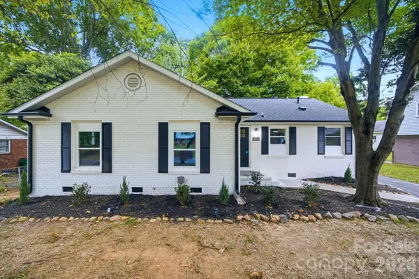 1453 Grovewood Drive, Charlotte, NC 28208