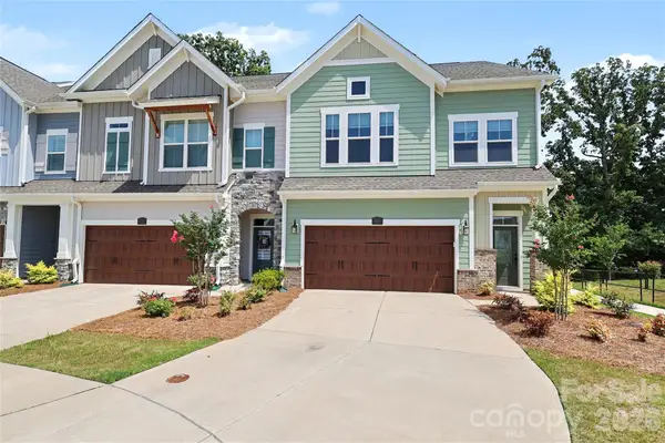 9051 Charles Francis Lane, Cornelius, NC 28031