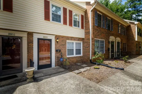 6810 Farmingdale Drive #D, Charlotte, NC 28212