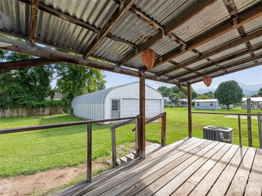 39 Spruce Street, Waynesville, NC 28786 - #3