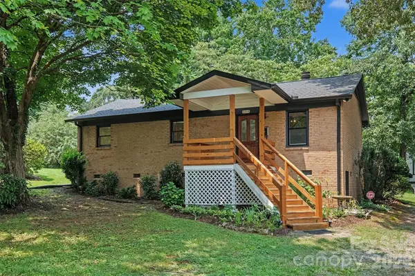 5315 Ruth Drive, Charlotte, NC 28215
