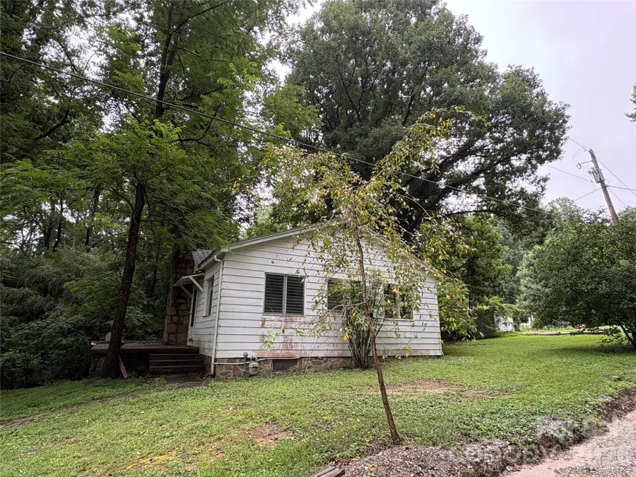 912 Halstead Boulevard, Hendersonville, NC 28791 - #2