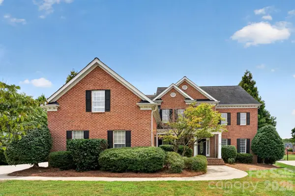 105 Castlestone Lane, Matthews, NC 28104