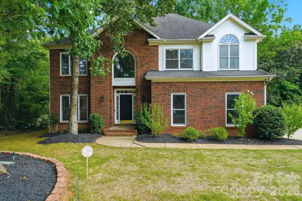 5305 Ravenglass Court, Waxhaw, NC 28173