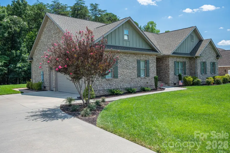 2474 Gateway Lane, Lincolnton, NC 28092 - #2