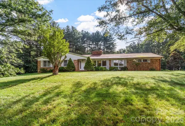 235 Rolling Ridge Loop, Burnsville, NC 28714
