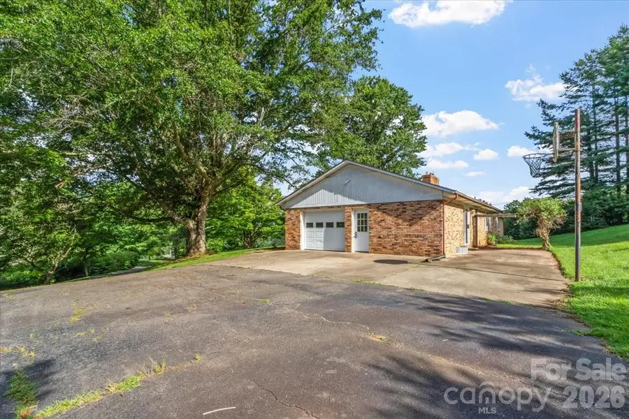 235 Rolling Ridge Loop, Burnsville, NC 28714 - #3