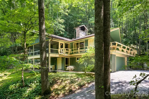 31 Mcclure Creek Road, Canton, NC 28716