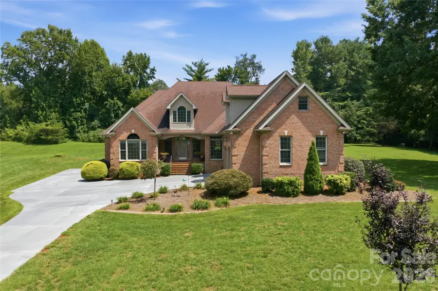 260 Baymount Drive, Statesville, NC 28625 - #2