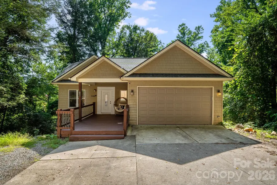 28 Greenbriar Road, Black Mountain, NC 28711 - #3
