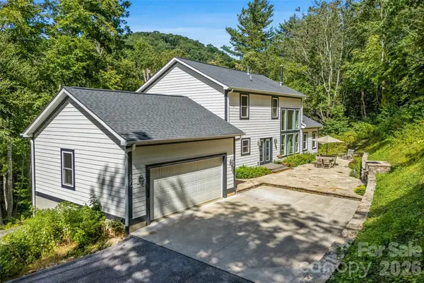 820 Merrills Cove Road, Asheville, NC 28803