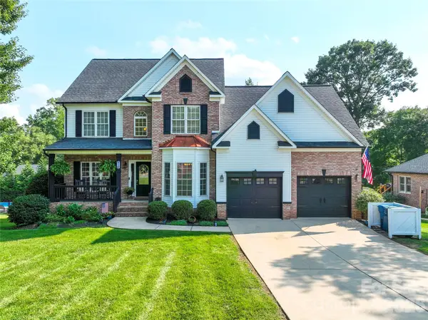 910 44th Avenue Court Ne #112/38-104, Hickory, NC 28601
