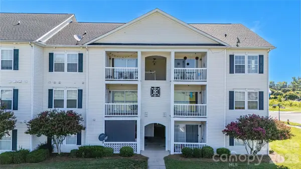 3811 Carl Parmer Drive, Harrisburg, NC 28075