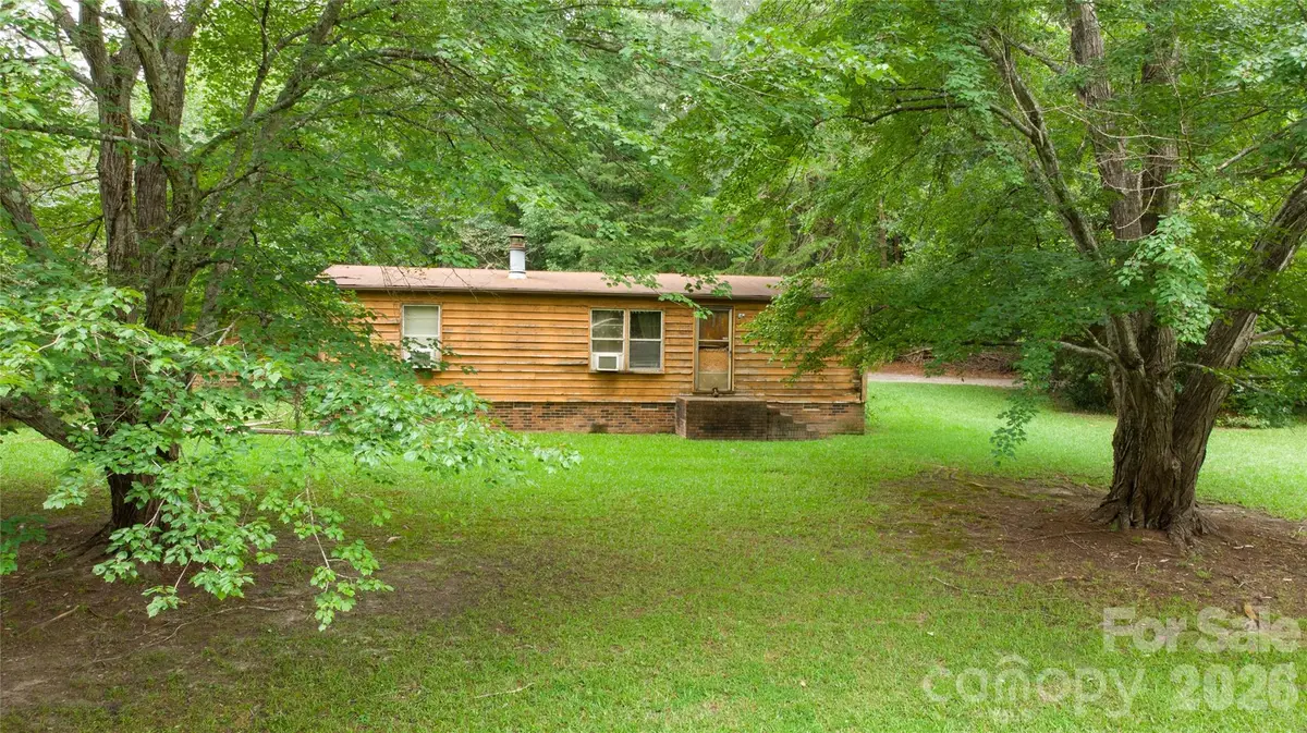 1330 Rosehill Drive, Lincolnton, NC 28092 - #1