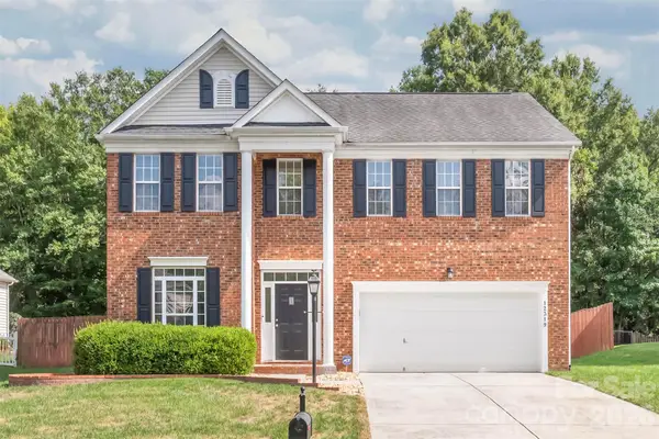 12319 Silveroak Lane, Charlotte, NC 28277