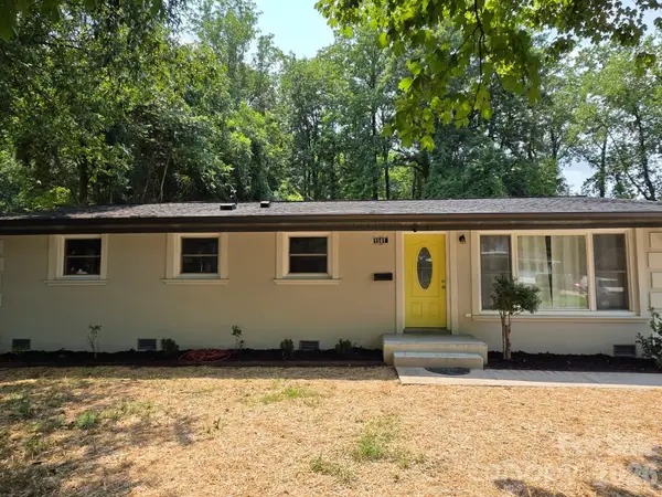 1501 Vancouver Drive, Charlotte, NC 28213