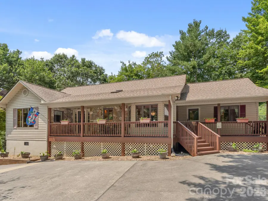 620 Thunder Road, Brevard, NC 28712 - #2