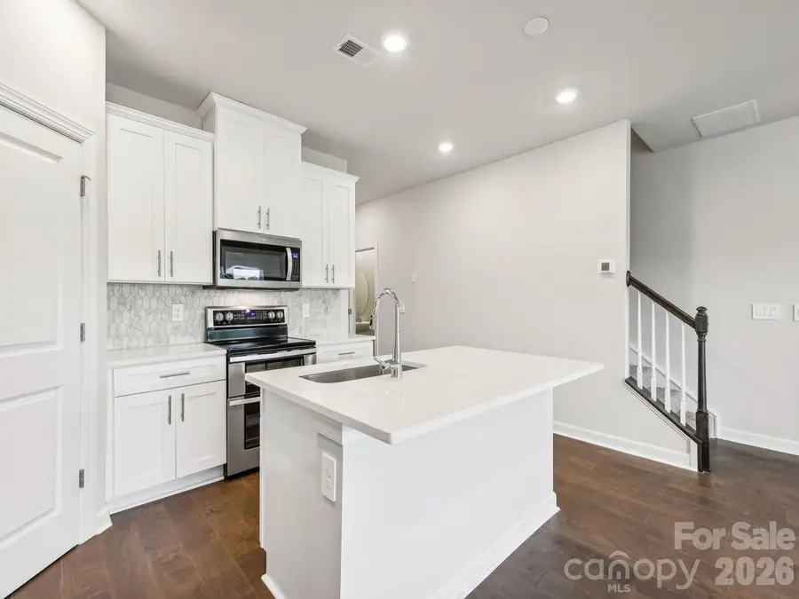 9016 Foggy Brook Loop, Charlotte, NC 28216 - #2