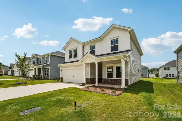 1604 Harper Landing Boulevard, Stanley, NC 28164