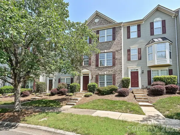 9538 Blossom Hill Drive, Huntersville, NC 28078