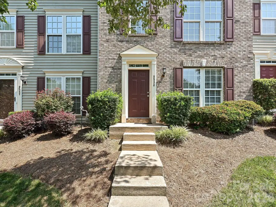 9538 Blossom Hill Drive, Huntersville, NC 28078 - #2