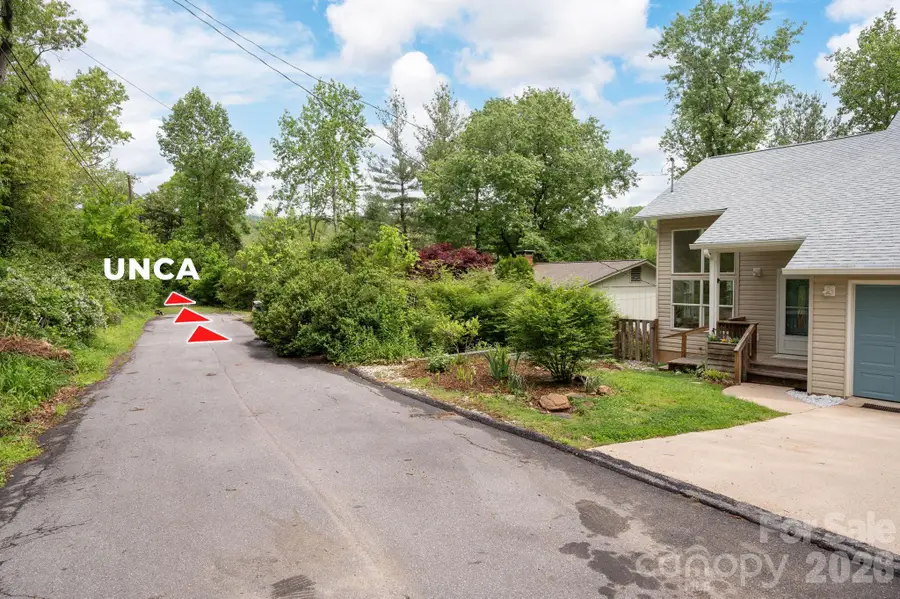 9 Nantahala Street, Asheville, NC 28801 - #3
