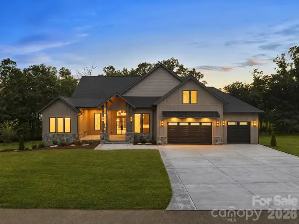246 Turkey Ridge Road, Fletcher, NC 28732