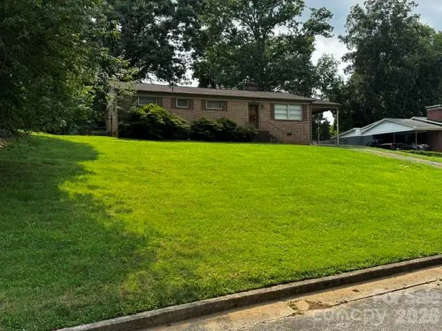 529 10th Street Place Nw, Hickory, NC 28601 - #1