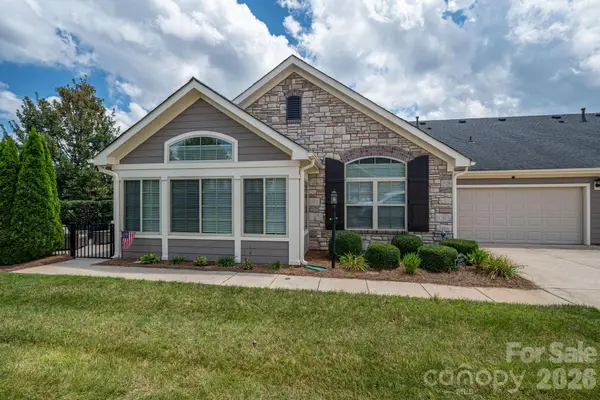 2360 Villa Oaks Court, Gastonia, NC 28056