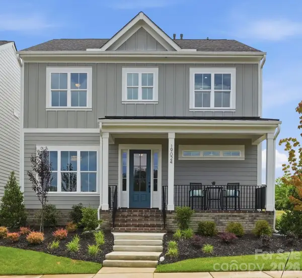 19024 Newburg Hill Road, Davidson, NC 28036