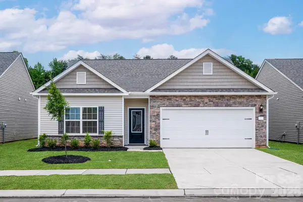 8117 Cravat Court, Charlotte, NC 28215