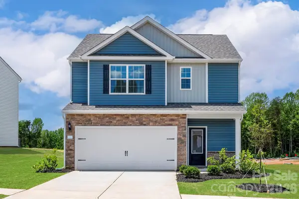 8125 Cravat Court, Charlotte, NC 28215