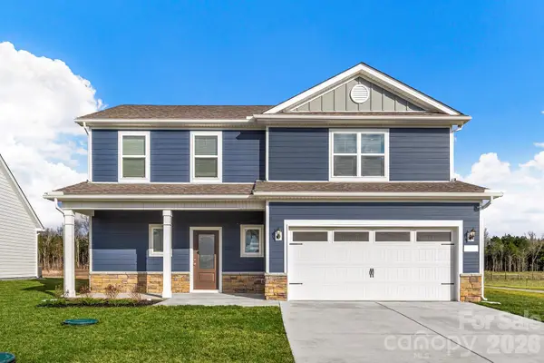 8113 Cravat Court, Charlotte, NC 28215