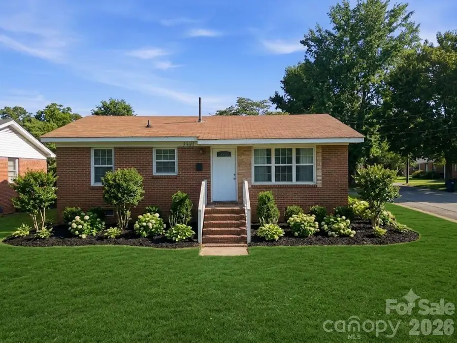 1400 Lasalle Street, Charlotte, NC 28216 - #2