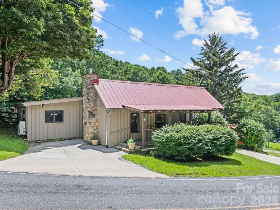 404 Red Bank Road, Waynesville, NC 28786 - #2
