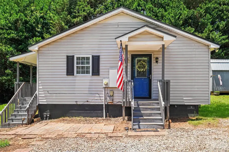 310 Main Avenue E, Hildebran, NC 28637 - #2