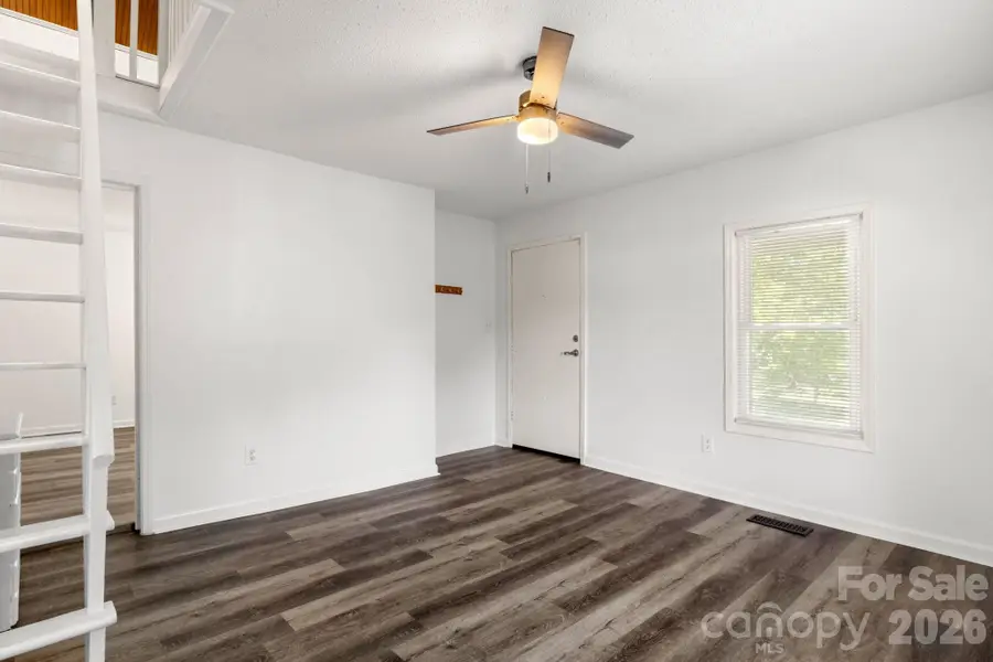 609 S Oak Street, Gastonia, NC 28054 - #3