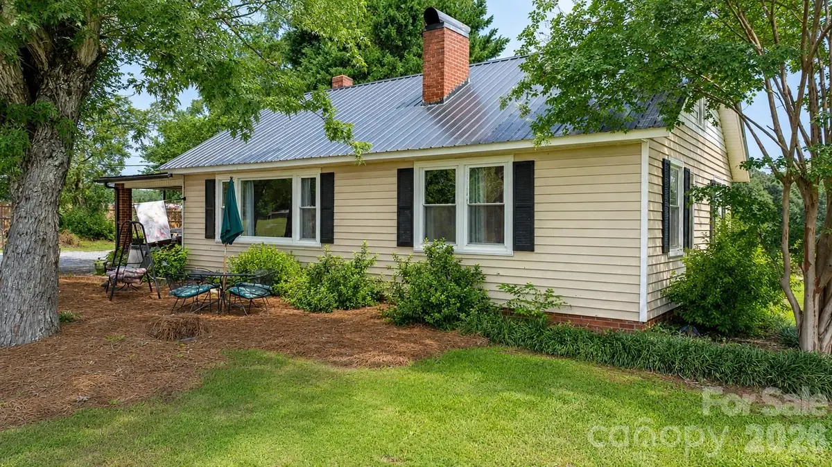1378 Nc 182 Highway, Lincolnton, NC 28092 - #1