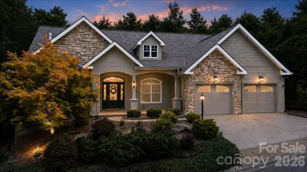 82 Wood Owl Court, Hendersonville, NC 28791