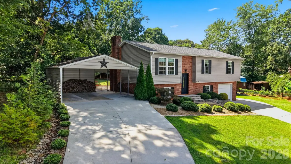 4536 Kings Circle, Hickory, NC 28602 - #1