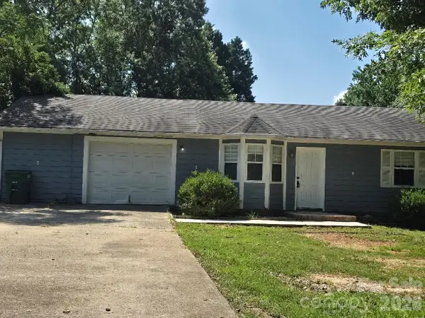 2601 Briar Trail Court, Matthews, NC 28104