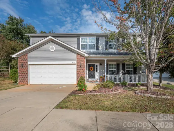8208 Stourhead Gardens Lane, Waxhaw, NC 28173