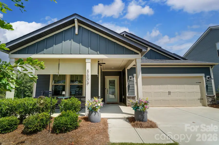 5609 Lavaux Court, Charlotte, NC 28214 - #2