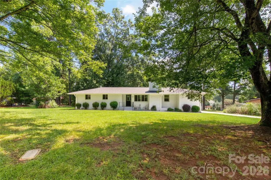 1405 Lakeview Drive, Pineville, NC 28134 - #2