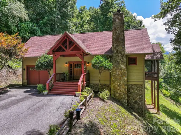 270 Par 3 Road, Whittier, NC 28789