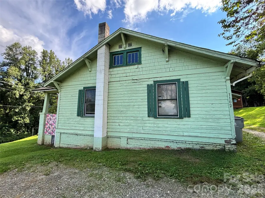 1102 Regal Place Nw, Lenoir, NC 28645 - #2