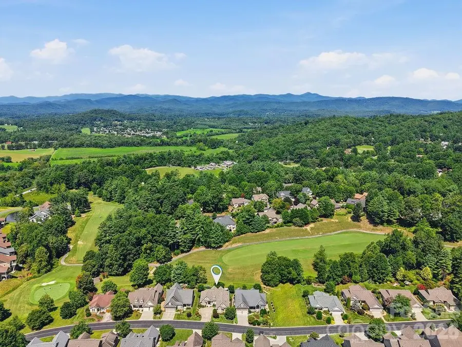 134 Whistlewood Lane, Hendersonville, NC 28739 - #2