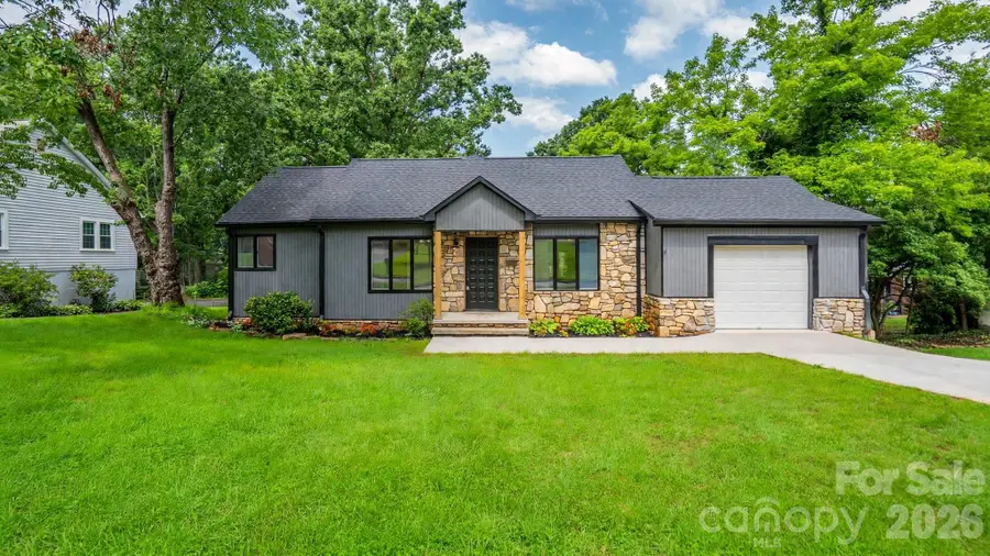 102 Falls Street, Morganton, NC 28655 - #2